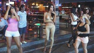 Pattaya Walking Street Nightlife Freelancer, Ladyboys and GoGo Girls