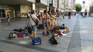 Spanische Straßenmusiker in München, Fussgangerzone